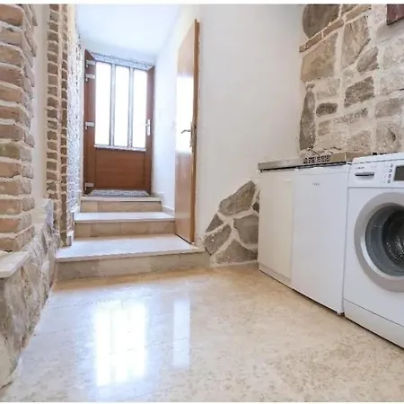Zane Апартаменти Спліт